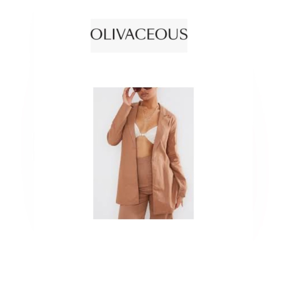 🆕Oliveaceous Lighweith Kaki/Tan Satin Blazer M🆕